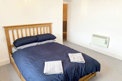 Photo 1 - Torquay, 2 Bedrooms, Sleep 6, Free Parking, Torbay