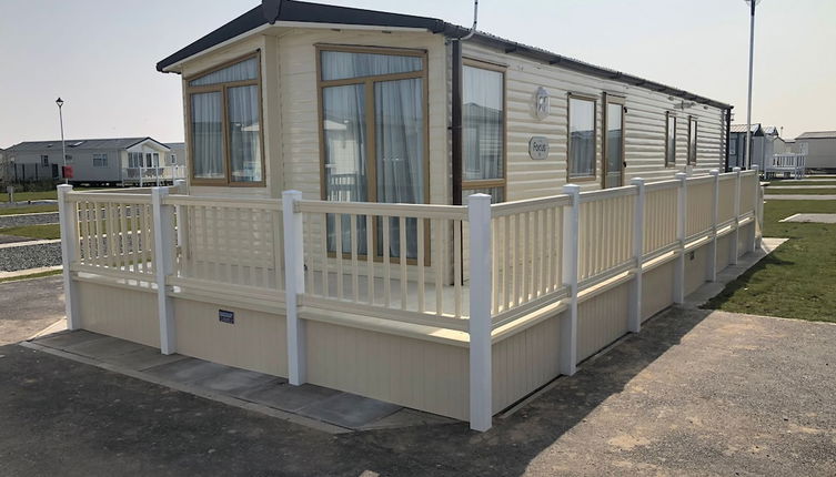 Photo 1 - Captivating 3-bed Caravan at Golden Palm Skegness