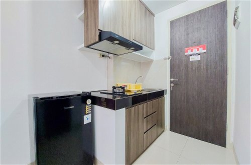 Photo 5 - Great Deal And Cozy Stay Studio Room Serpong Garden Apartment