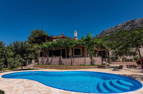 Foto 16 - Villa Belezza With Pool, Split - Kastel Gomilica