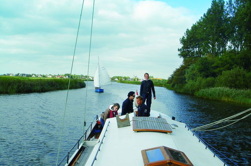 Photo 16 - Cozy Chalet Right on the Water in Friesland