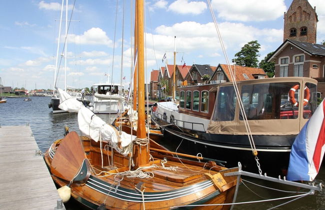 Holiday Home With Private Jetty on Water - Foto 30