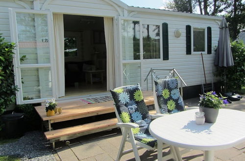 Photo 4 - Captivating Chalet with Microwave near Wadden Sea