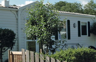 Foto 1 - Captivating Chalet with Microwave near Wadden Sea