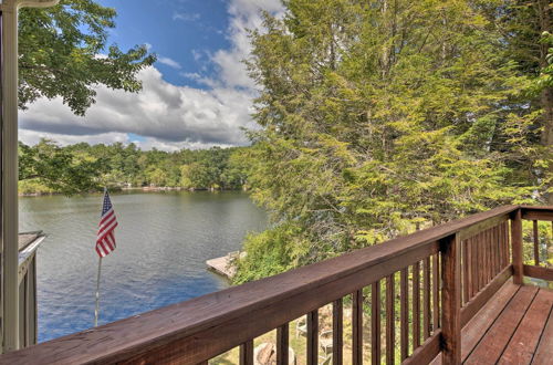 Photo 37 - Beautiful Lakeside Milford Family Home & Deck