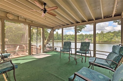 Foto 22 - Beautiful Lakeside Milford Family Home & Deck