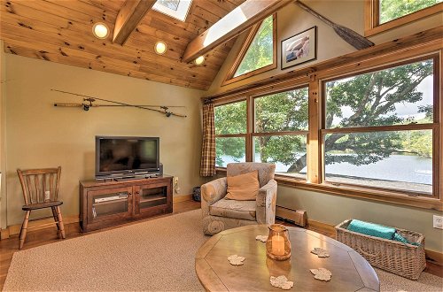 Foto 41 - Beautiful Lakeside Milford Family Home & Deck