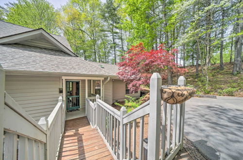 Photo 5 - Scenic Sapphire Condo w/ Deck + Gas Grill