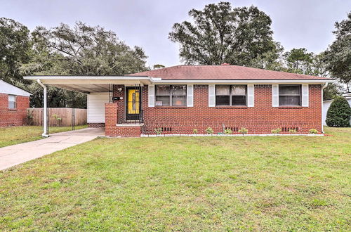 Photo 10 - Welcoming Jacksonville Home < 9 Mi to Beach