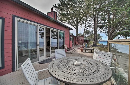 Foto 27 - Oceanfront Point Arena House w/ Lovely Deck