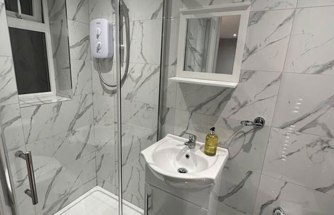 Luxury Detached Studio Apartment in Luton - Foto 8