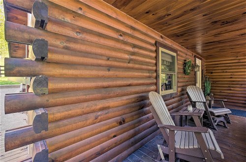 Photo 12 - Rustic Dundee Log Cabin w/ Hot Tub & Forest Views