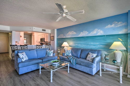 Foto 7 - Oceanfront Retreat w/ Pool Steps From Ormond Beach