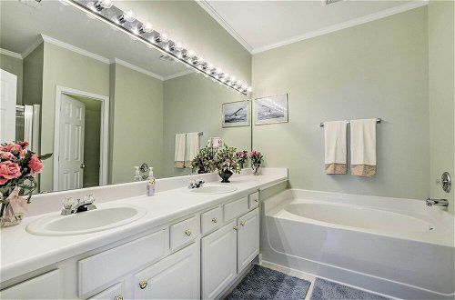 Photo 17 - Morrisville Townhome w/ Community Amenities