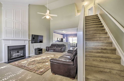 Foto 6 - Morrisville Townhome w/ Community Amenities