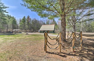 Foto 1 - Rural Manistique Home: Yard, Near Boat Launch