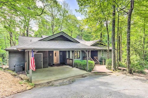 Foto 7 - Lake Toxaway Cabin W/fire Pit - 1Mi to Marina