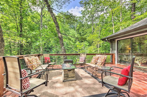 Photo 1 - Lake Toxaway Cabin W/fire Pit - 1Mi to Marina