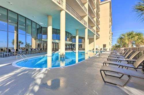 Photo 11 - Beachfront Dauphin Island Condo: Pool Access