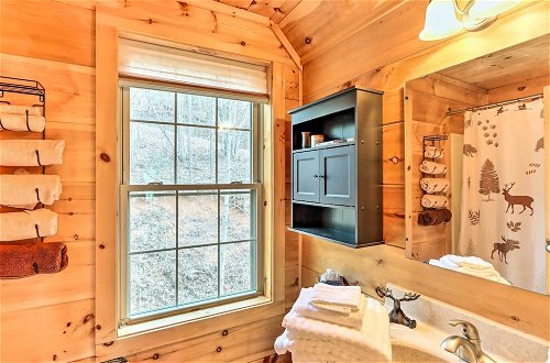 Foto 34 - Blue Ridge Mtns Cabin w/ Deck & Game Room