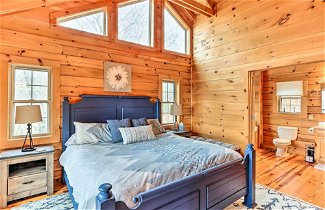 Foto 2 - Blue Ridge Mtns Cabin w/ Deck & Game Room