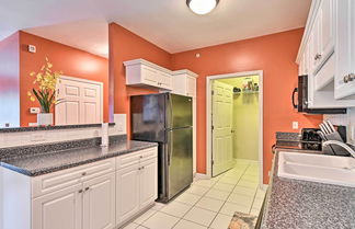 Foto 2 - Elegant Fayetteville Condo: 8 Mi to Downtown