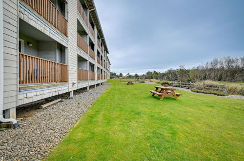 Photo 4 - Ocean Shores Condo w/ Balcony < 1 Mi to Beach