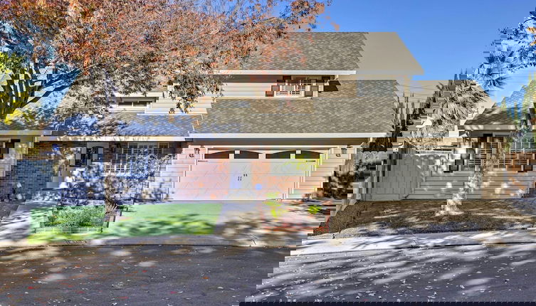 Foto 1 - Pet-friendly Modesto Home w/ Deck