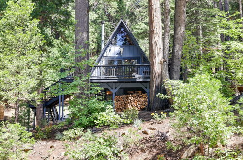 Photo 29 - Dreamy Woodland Hideaway With Grills & Fire Pit