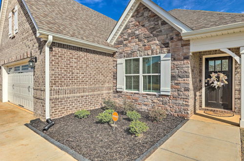 Foto 4 - Spacious Hazel Green Home w/ Fireplace, Yard