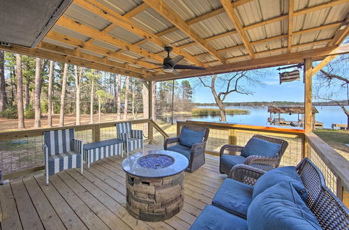 Foto 1 - Lakefront Daingerfield Retreat w/ Shared Dock