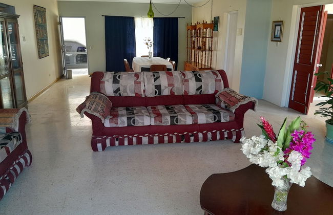 Villa Chinnor - Photo 24