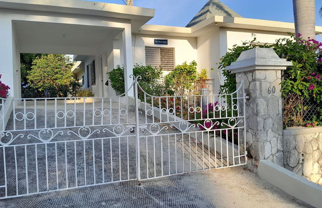 Villa Chinnor - Photo 58