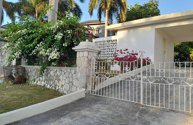 Villa Chinnor - Photo 57