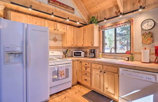 Photo 3 - Alma 'cloud 9 Cabin' w/ Fireplace & Wooded Views