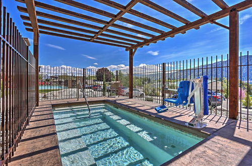 Photo 3 - Alluring Manson Lakeside Condo w/ Shared Pool