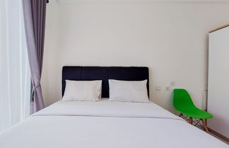 Foto 2 - Strategic And Elegant Studio Apartment At Sky House Bsd