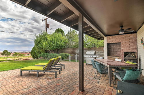 Photo 1 - Mid-century Page Retreat w/ Lake Powell Views