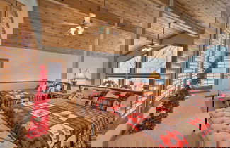 Foto 2 - Lavish Beech Mountain Ski Cabin w/ Hot Tub