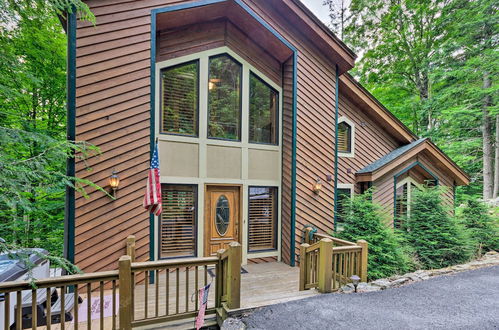 Photo 27 - Lavish Beech Mountain Ski Cabin w/ Hot Tub