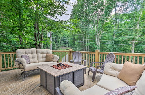 Photo 14 - Lavish Beech Mountain Ski Cabin w/ Hot Tub