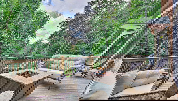 Foto 1 - Lavish Beech Mountain Ski Cabin w/ Hot Tub