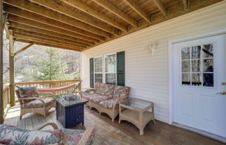 Photo 3 - Newland Cabin w/ Beach Access: Near Hiking Trails