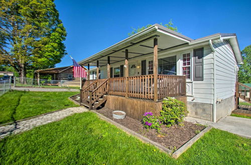 Foto 22 - Dog-friendly Fayetteville Home w/ Hot Tub