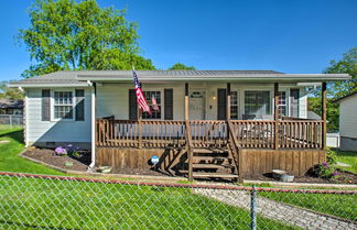 Photo 1 - Dog-friendly Fayetteville Home w/ Hot Tub