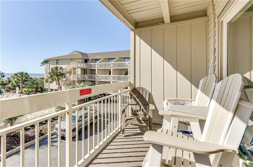 Foto 10 - Beachfront Resort Condo w/ Ocean-view Balcony