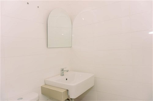 Foto 15 - Classic Studio Apartment At 8Th Floor Tuscany Residences