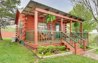 Photo 1 - Cozy Pelsor Cabin w/ Mountain & Valley Views