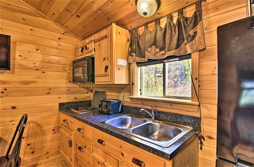 Foto 14 - Pet-friendly Semper Fi Cabin w/ Fire Pit