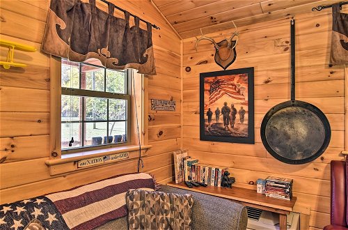 Photo 16 - Pet-friendly Semper Fi Cabin w/ Fire Pit